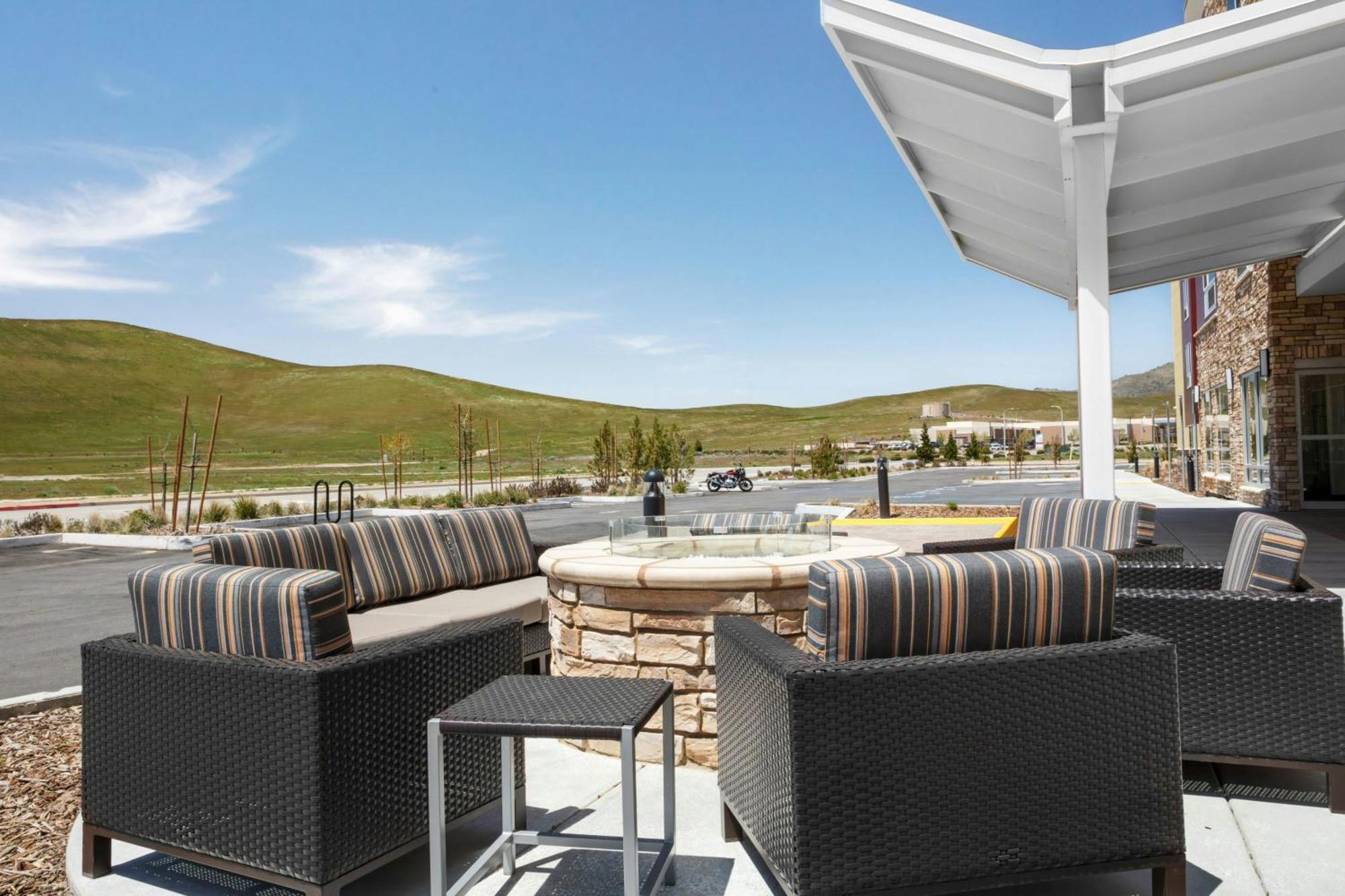 Towneplace Suites By Marriott Tehachapi Eksteriør billede